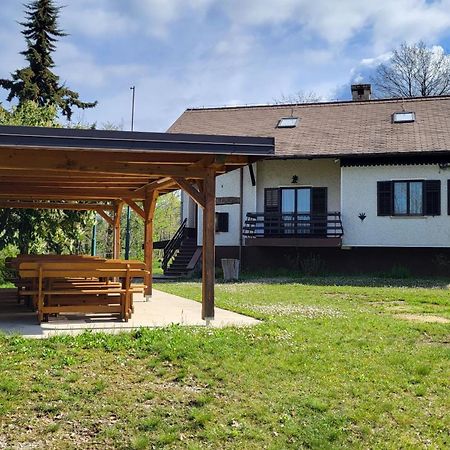 Hotel Koca Sredi Gozda Kanal Exterior foto