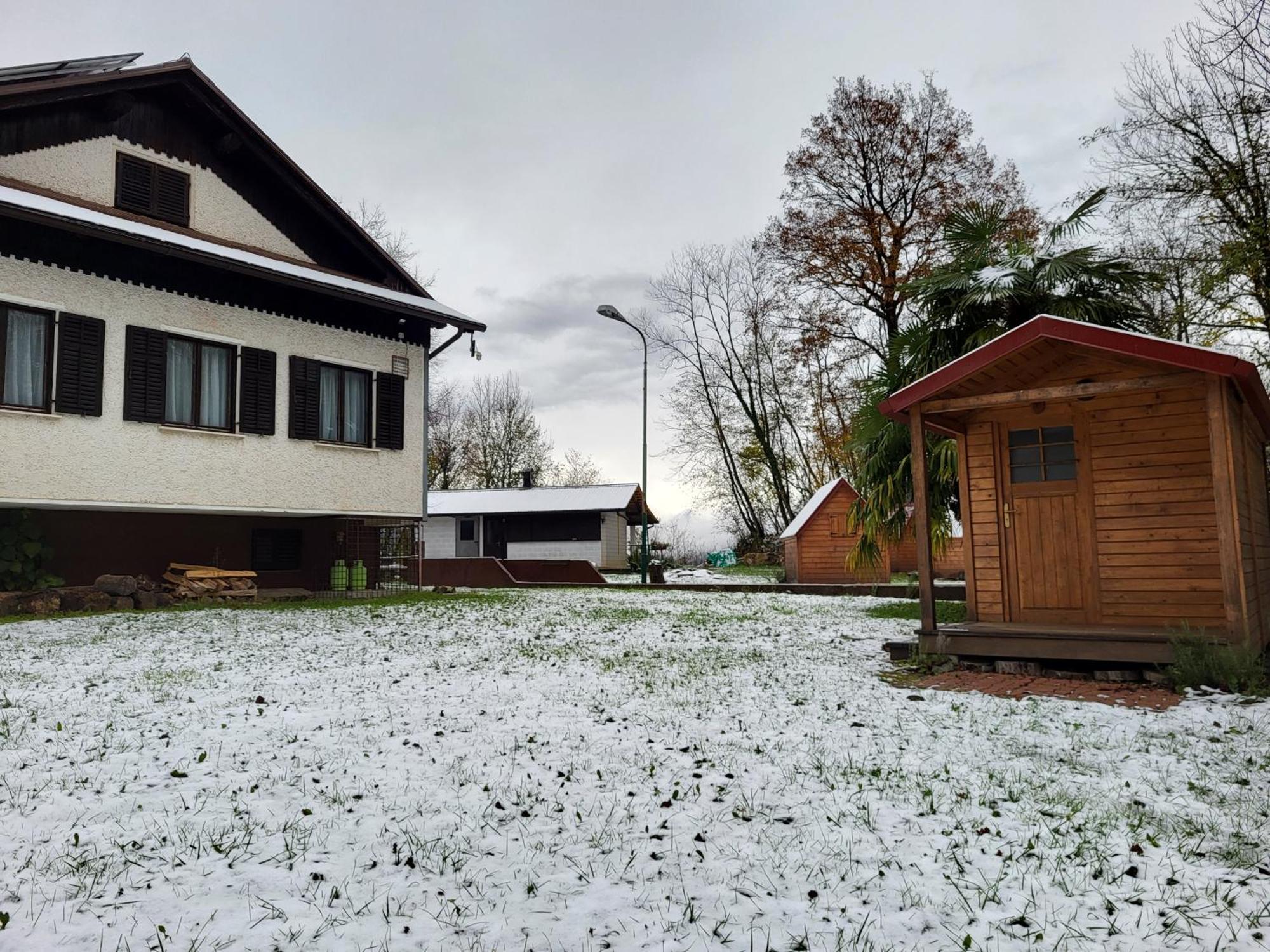 Hotel Koca Sredi Gozda Kanal Exterior foto